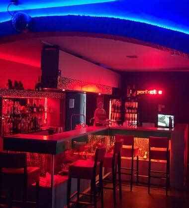 prive club maaseik|Bars & privéclubs